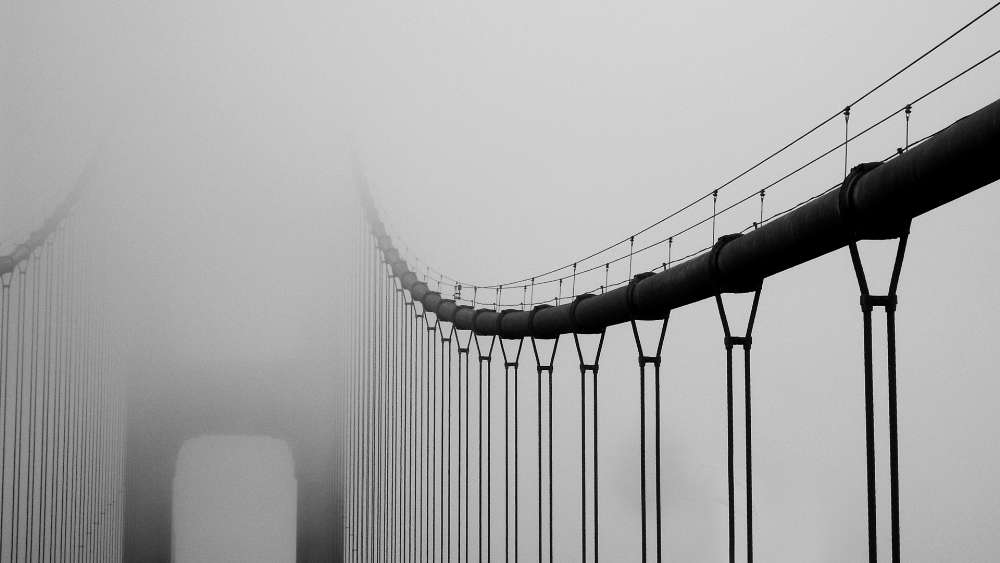 Misty Monochrome Golden Gate Bridge wallpaper