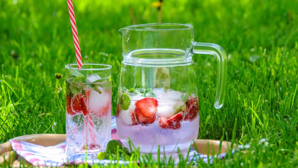 Refreshing Strawberry Picnic Beverage wallpaper