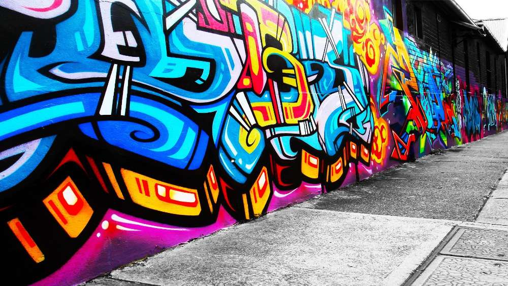 Vibrant Graffiti Splendor wallpaper