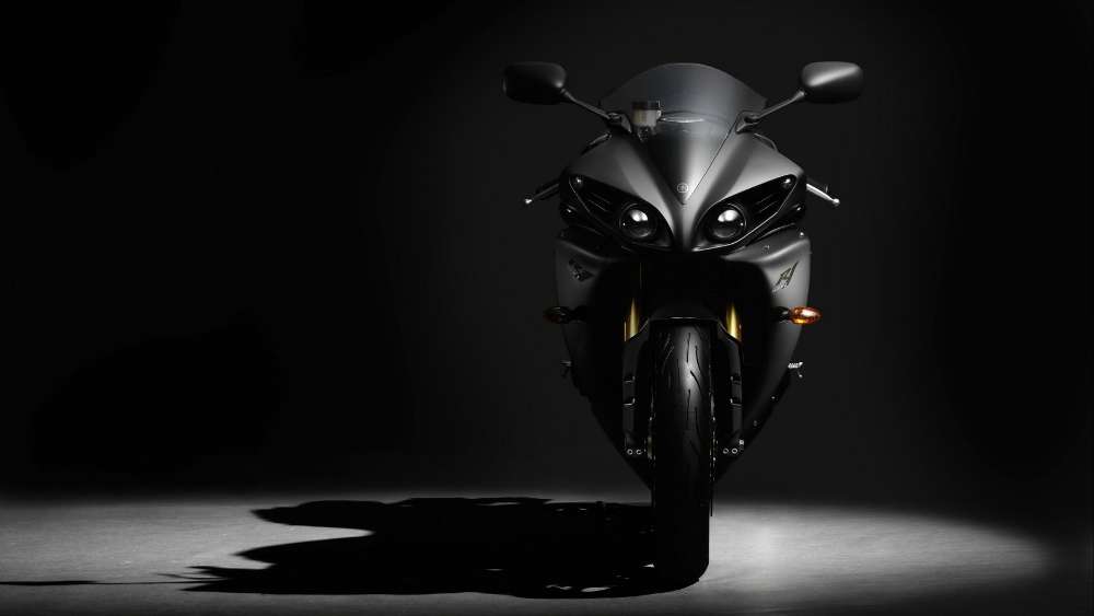 Yamaha R1 Majesty in the Shadows wallpaper