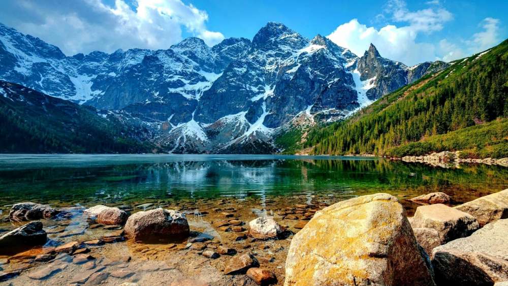 Majestic Mountain Reflection in Crystal Clear Water wallpaper