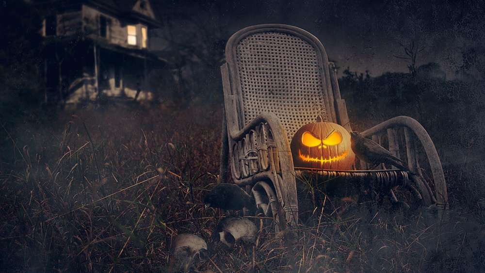 Spooky Halloween Night Ambiance wallpaper