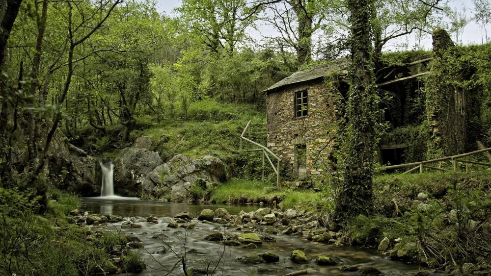 Hidden Cottage by the Waterfall wallpaper
