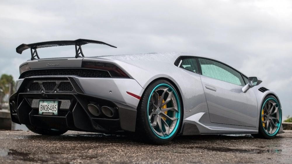 Stunning Lamborghini Sesto Elemento in Rainy Grandeur wallpaper