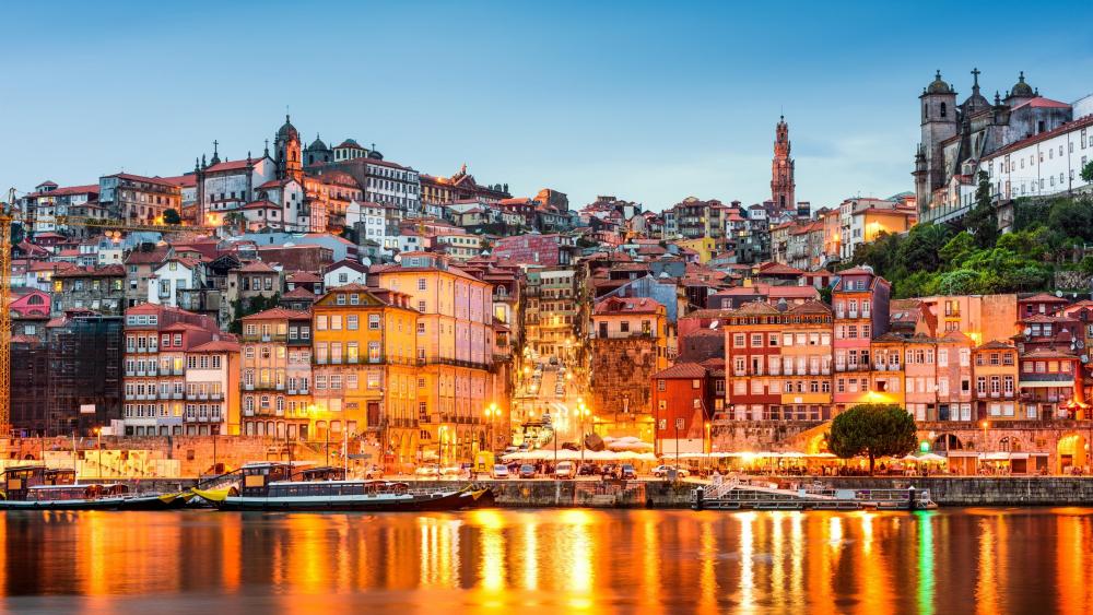 Douro River panorama of Vila Nova de Gaia, Porto, Portugal wallpaper