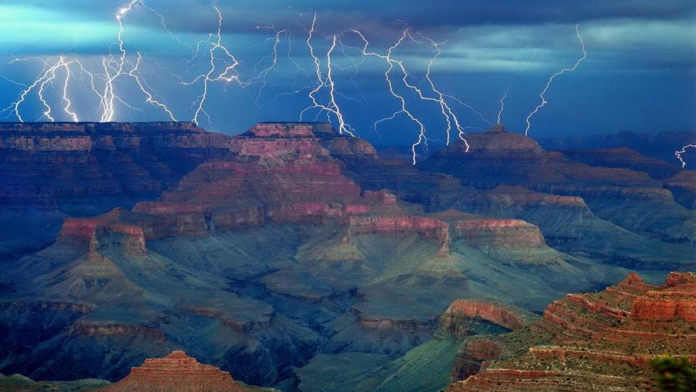 Lightning over the Grand Canyon wallpaper