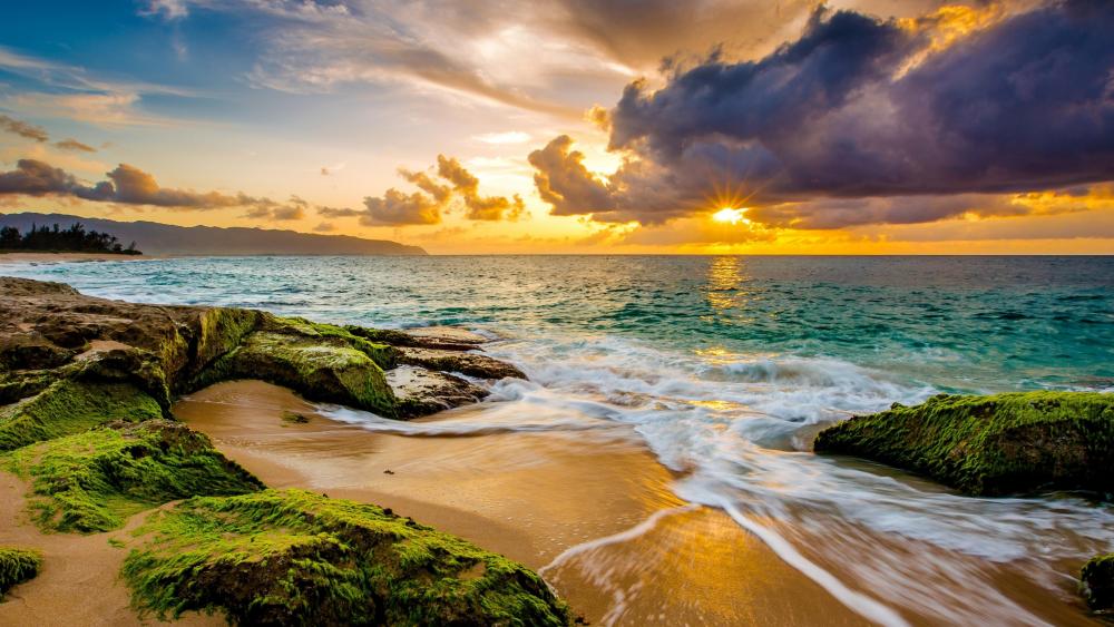 Sunrise over Maui beach wallpaper
