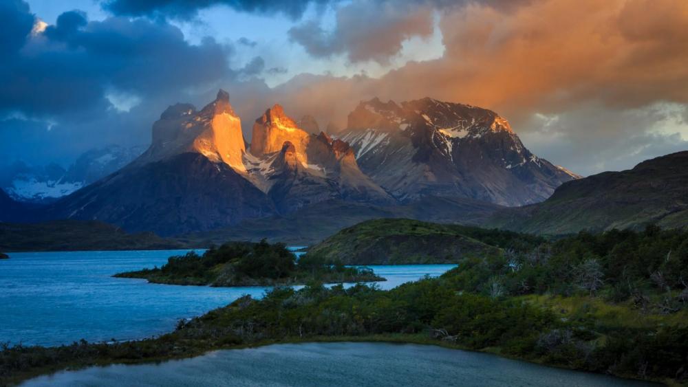 Torres del Paine National Park - Patagonia, Chile ⛰ wallpaper
