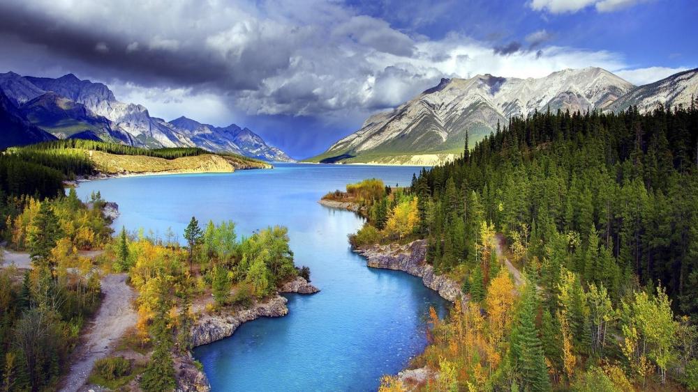 Abraham Lake, Banff National Park, Alberta, Canada wallpaper