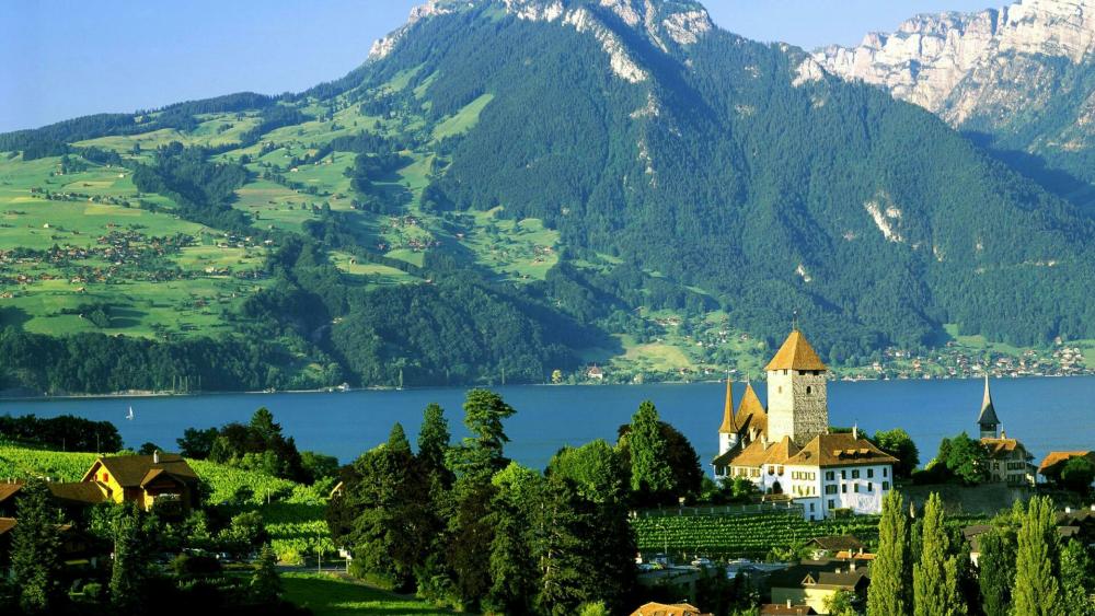 Schloss Spiez at the Lake Thun, Switzerland wallpaper