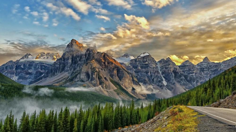 Valley of the Ten Peaks in Banff National Park wallpaper