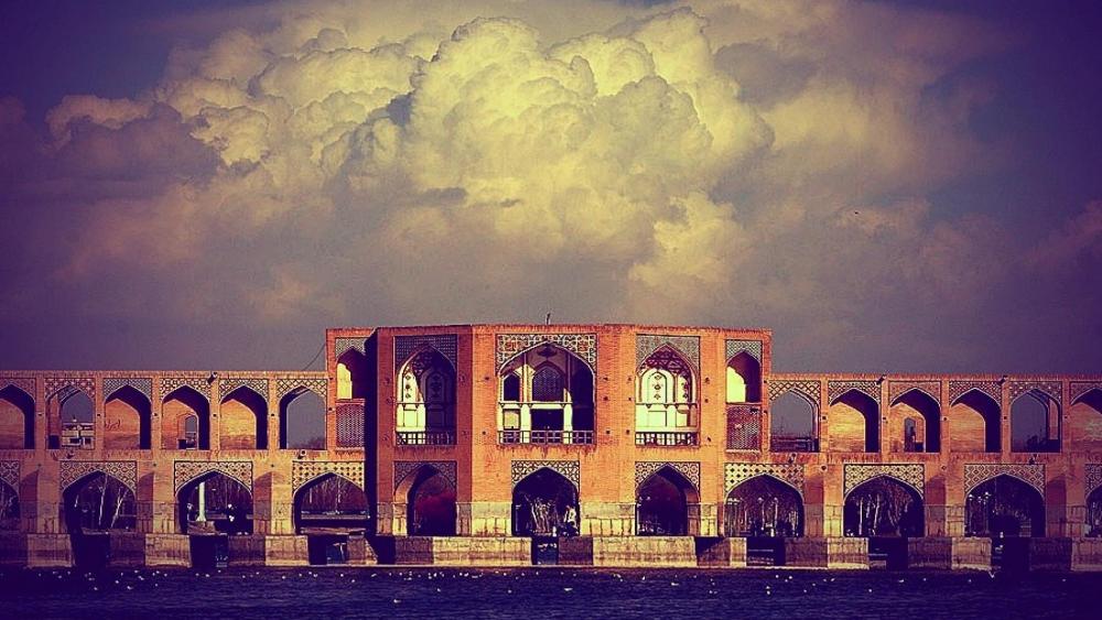 Khaju Bridge - Oldest bridge of Isfahan (Iran) wallpaper