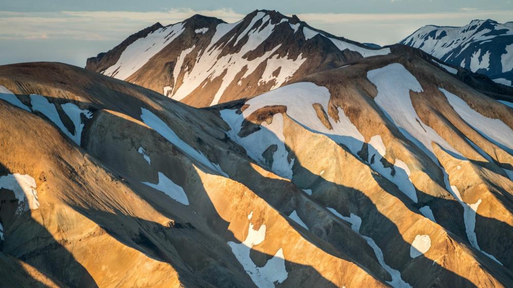 Mountain ridge wallpaper