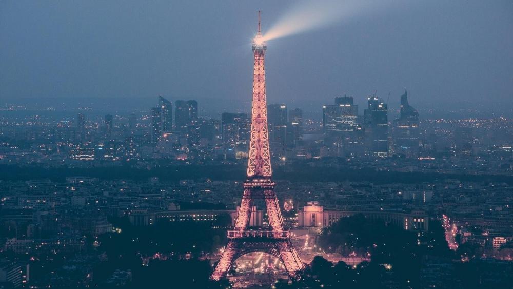 Eiffel Tower at night - Paris, France wallpaper