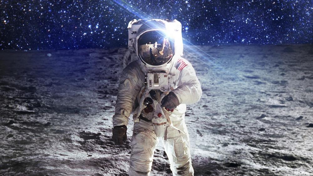 ‍Astronaut on the moon wallpaper