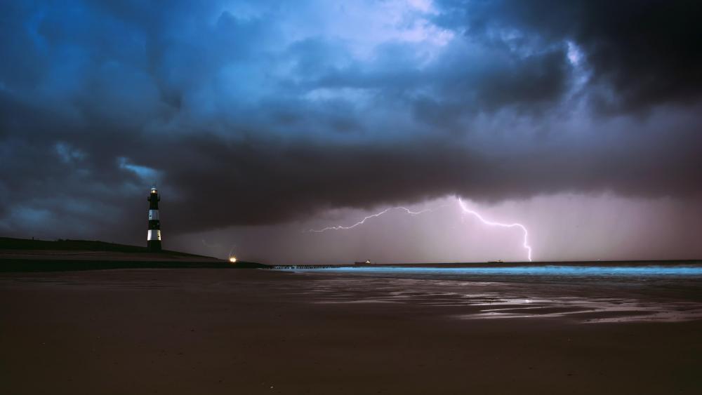 Lighthouse in the storm wallpaper
