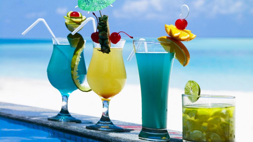 Cocktail Drinks at the Beach wallpaper