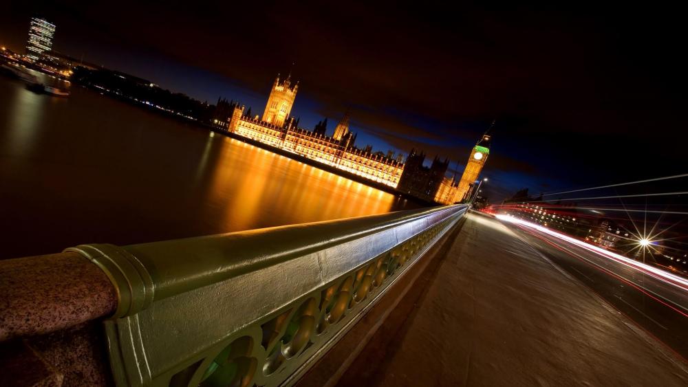 Houses of Parliament and Big Ben at night- London wallpaper