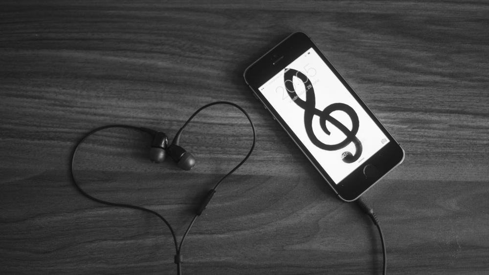Treble Clef on the cell phone wallpaper
