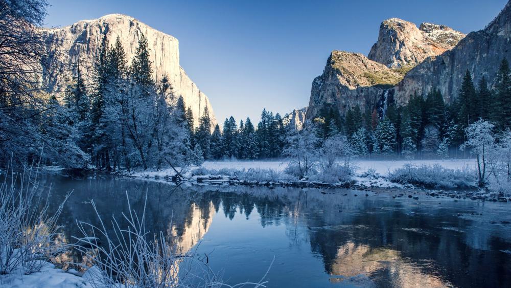 Yosemite Valley in winter - Yosemite National Park wallpaper