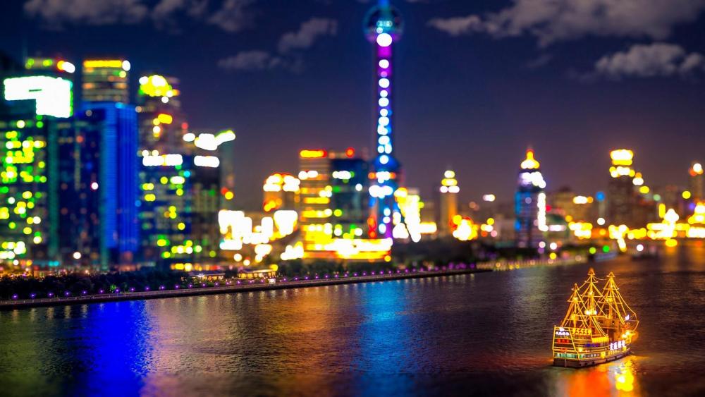 Huangpu River at night wallpaper