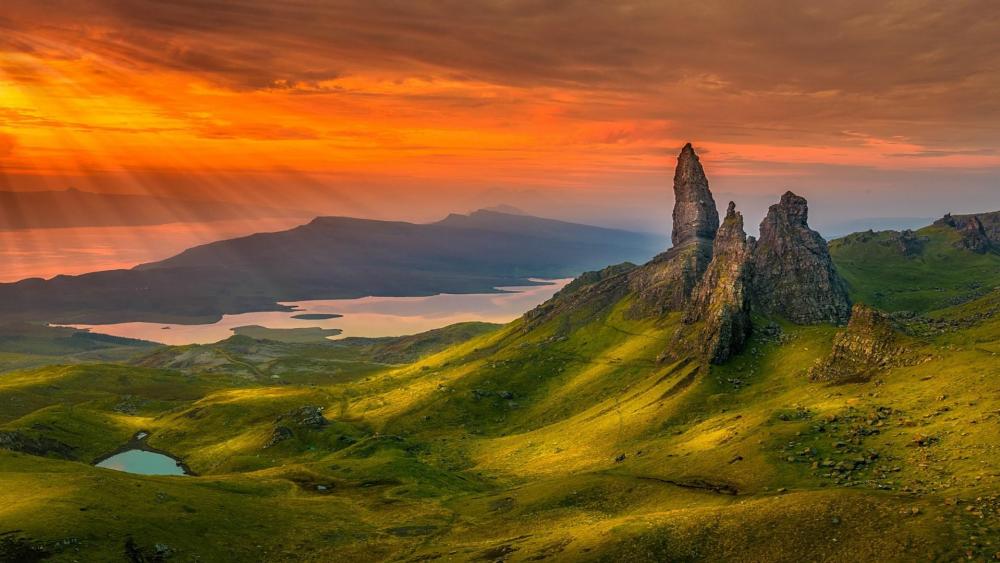 Old Man of Storr on the Isle of Skye in Scotland wallpaper