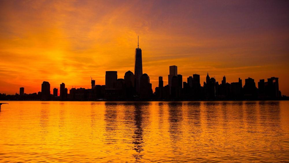 One World Trade Center silhouette in the sunset wallpaper