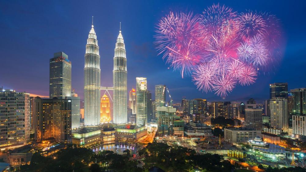 Petronas Twin Towers -  Kuala Lumpur, Malaysia wallpaper