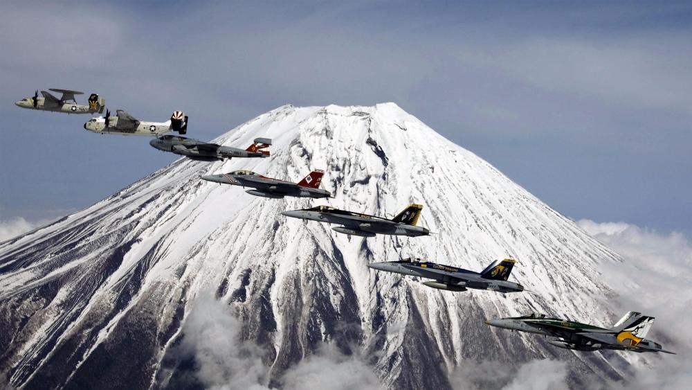 Mount Fuji - Formation Flying wallpaper