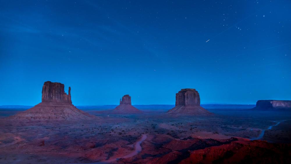 West and East Mitten Buttes at night wallpaper