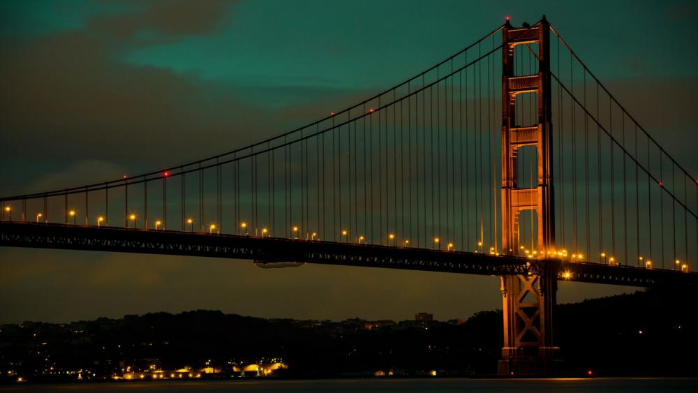 Golden Gate Bridge at dusk wallpaper
