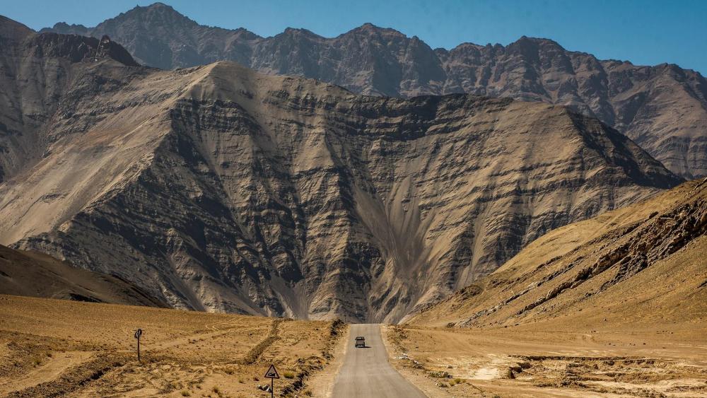 Road to Himalayas, India wallpaper