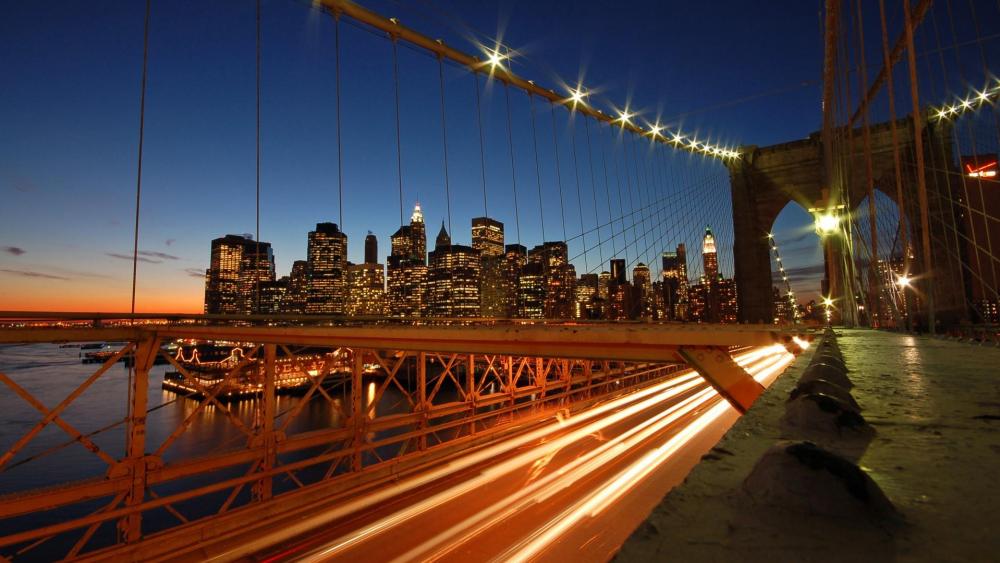 Brooklyn Bridge at night (New York) wallpaper