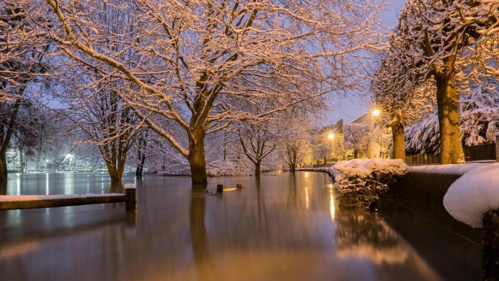 Marne in flood under the snow wallpaper