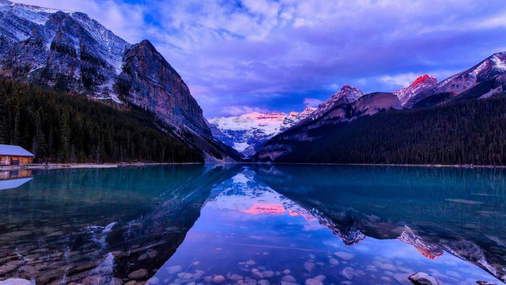 Lake Louise wallpaper