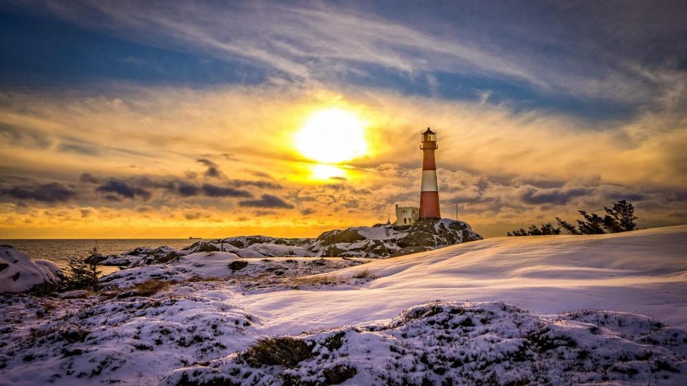 Eigerøy Lighthouse in winter (Rogaland, Norway) wallpaper