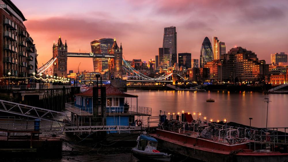 Amazing Tower Bridge wallpaper