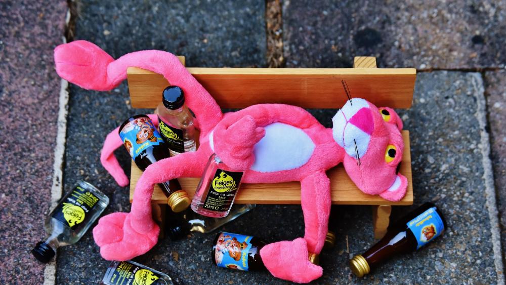 Drunken Pink Panther on a bench wallpaper