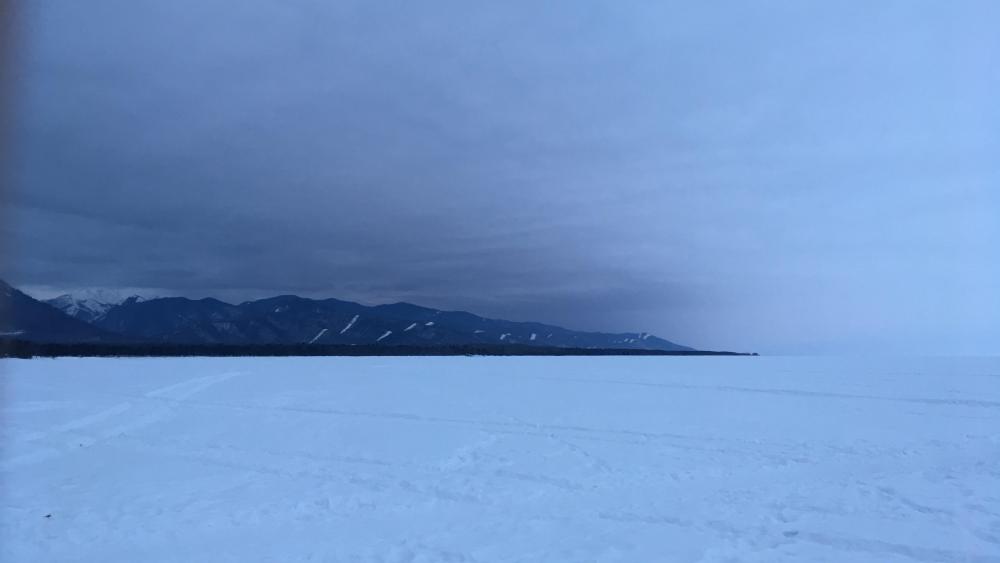 Frozen Lake Baikal wallpaper