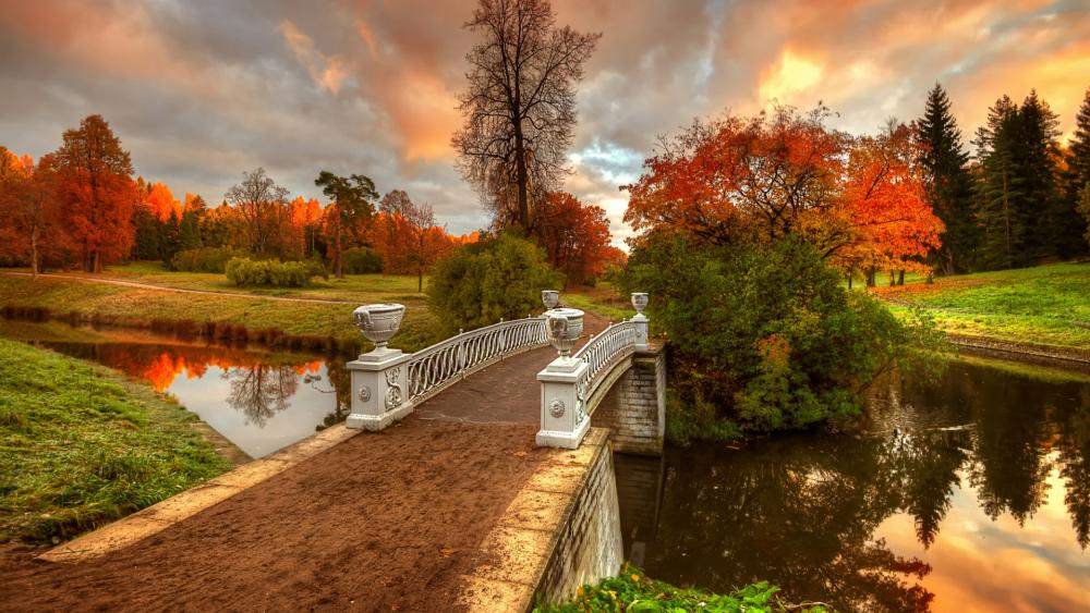 Visconti Bridge in Pavlovsk park at fall (Saint Petersburg, Russia) wallpaper