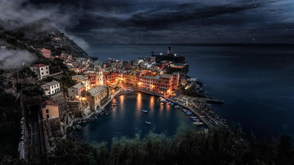 Vernazza at night (Cinque Terre, Italy) wallpaper