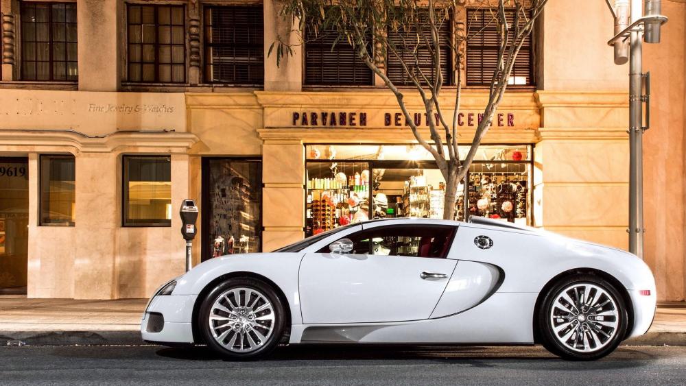 White Bugatti Veyron wallpaper