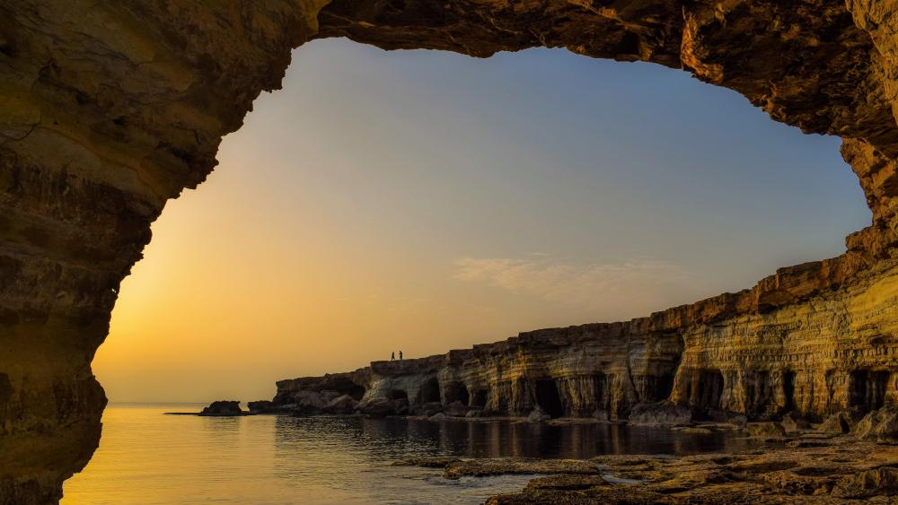 Arch by the sea (Cavo Greko National Park, Cyprus ) wallpaper