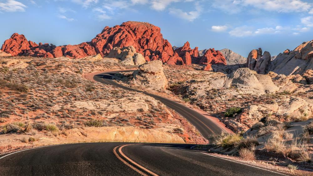 Bending road in the Valley of Fire State Park wallpaper