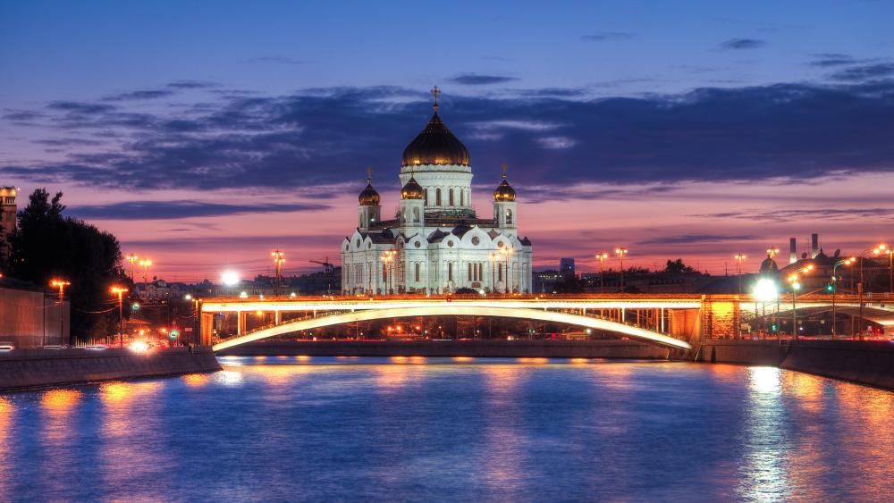 Moscow Cathedral and the Moskva River wallpaper