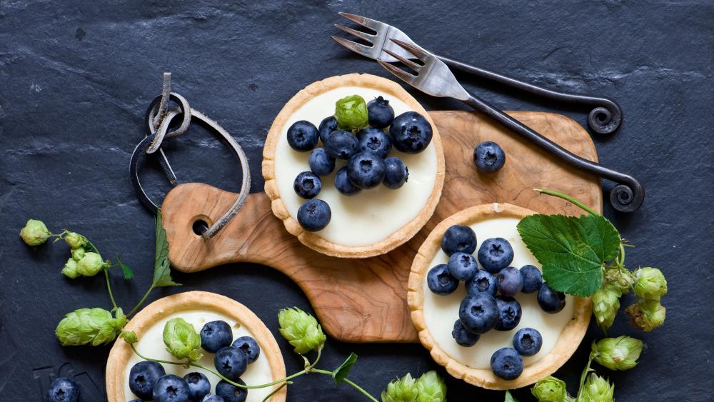 Blueberry cake with special forks wallpaper