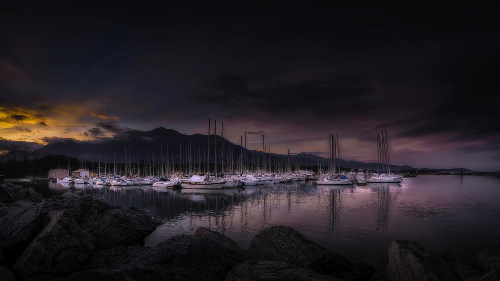 Harbor at dusk wallpaper