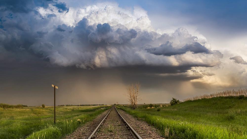 Rails in the approaching storm wallpaper