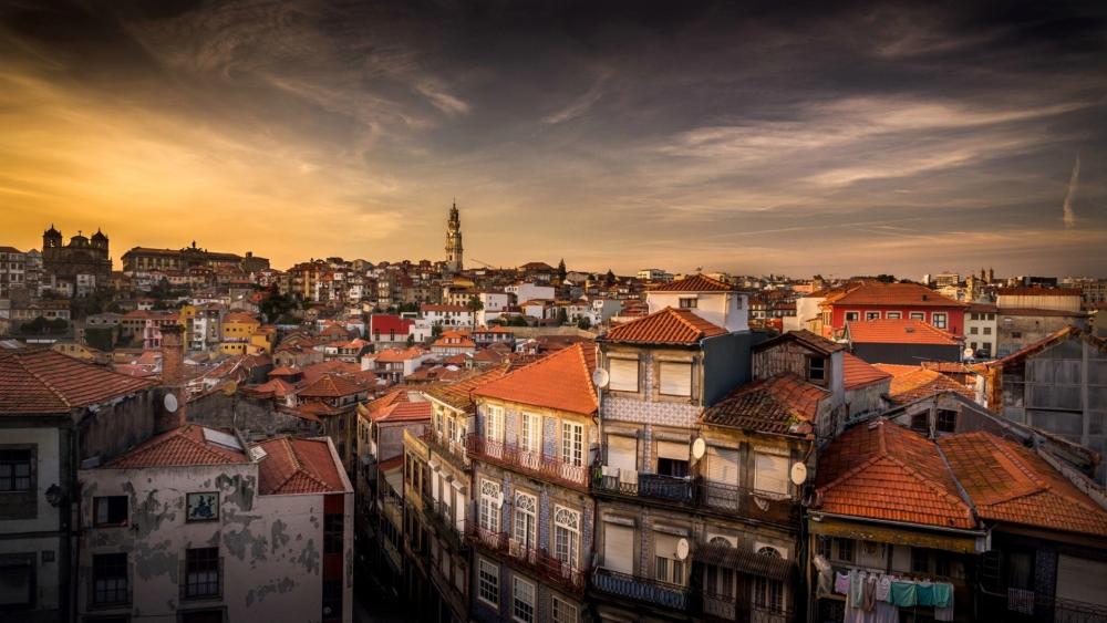 Porto at dusk wallpaper