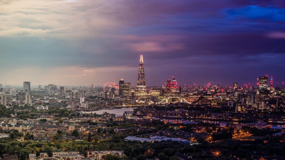 London skyline with The Shard wallpaper